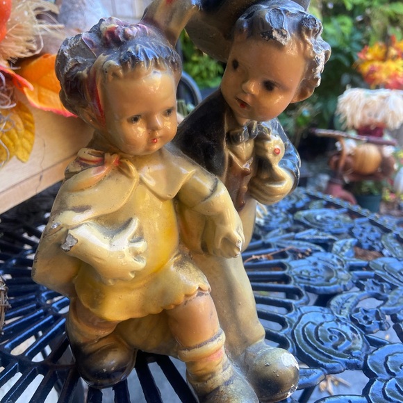 Charming Vintage-Style Figurine - Picture 9 of 9